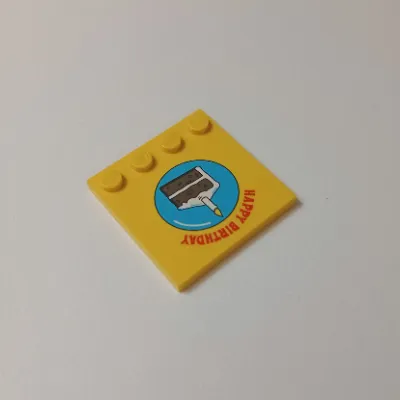 Plate Special 4 x 4, Studs on One Edge with Birthday Cake and Happy Birthday Print