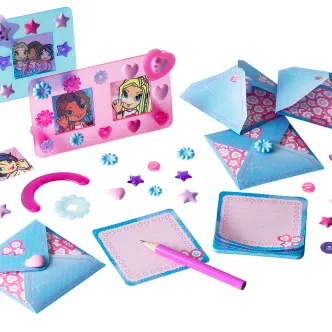 Friendship Frames and Notes