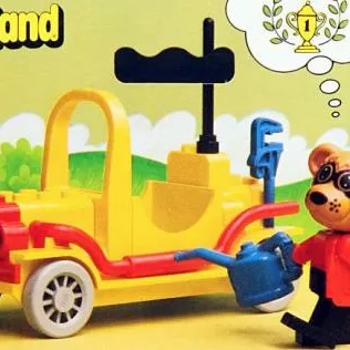 Roger Raccoon's Sports Car