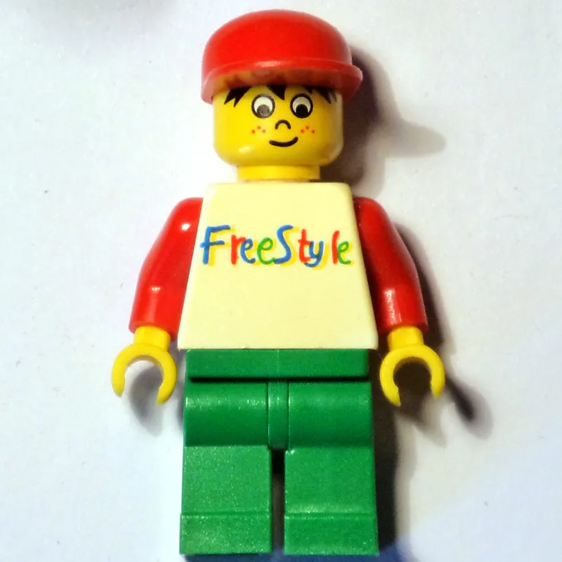 White Torso, Freestyle, Green Legs, Red Cap