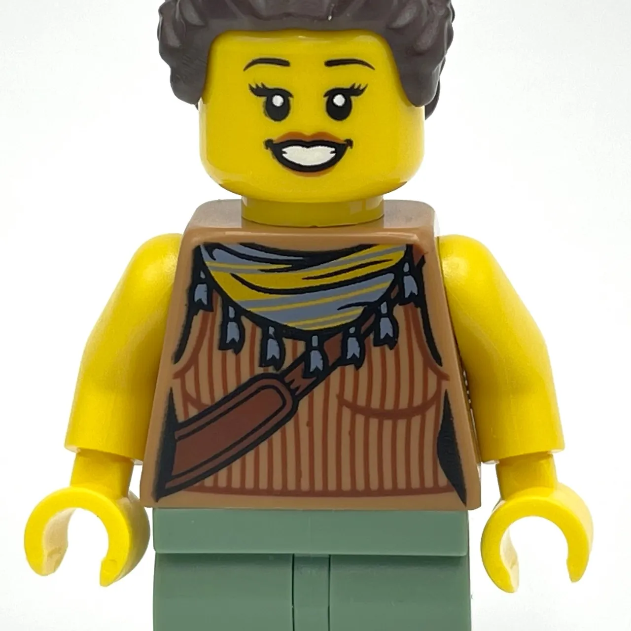 Medium Nougat Torso, Sand Green Legs, Dark Brown Hair