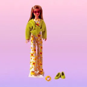 Marie in Happy Flowers