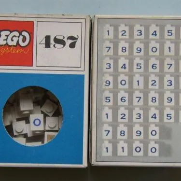 1 x 1 Bricks with Numbers (System)