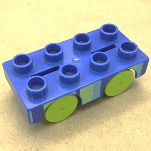Duplo Car Base 2 x 4 with Lime Wheels, with Lime and Medium Blue Stripes (Brickrunner)
