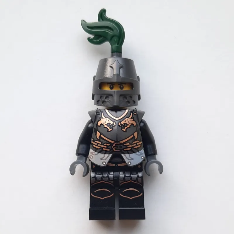 Dragon Knight, Black, Armor, Helmet with Dark Green Plume (Pearl Titanium)