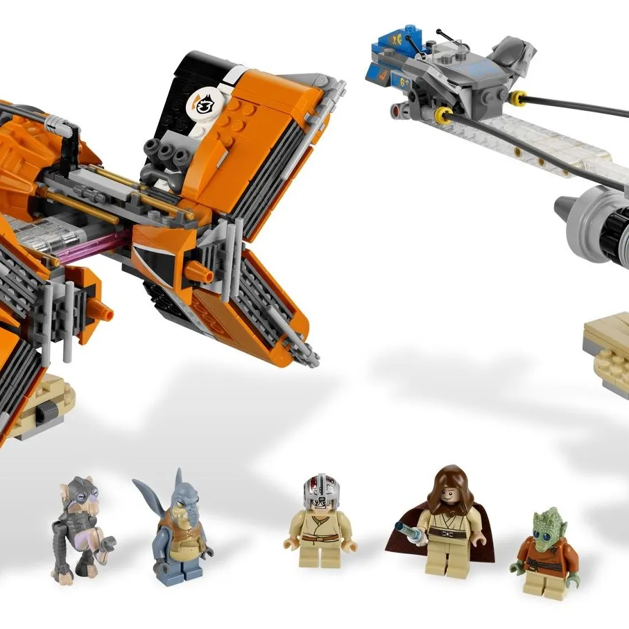 Anakin's and Sebulba's Podracers
