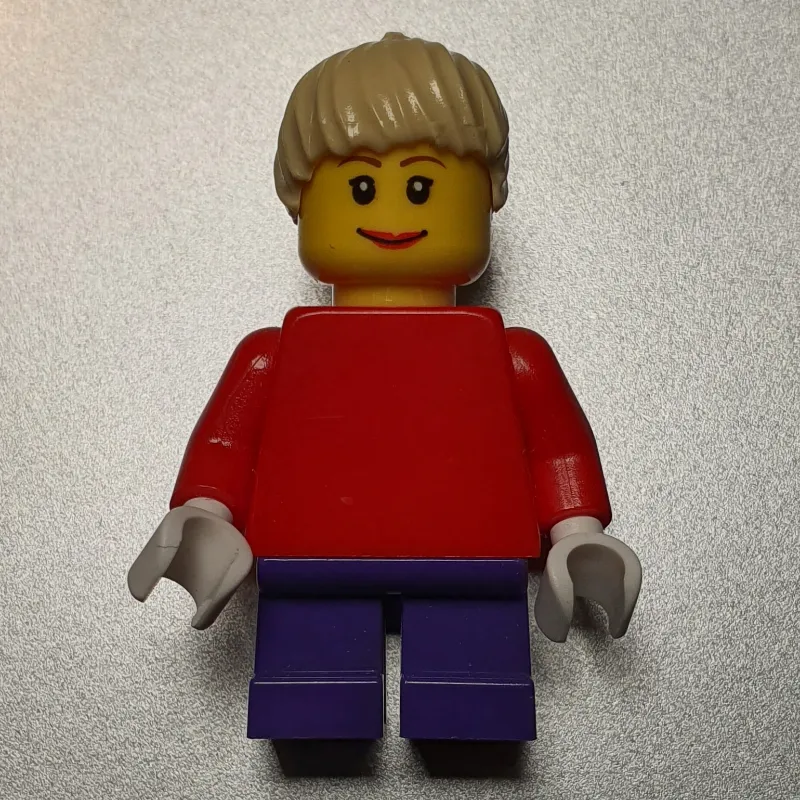 Girl, Plain Red Torso, Short Dark Purple Legs, Tan Hair (3626bpr0043 Head)