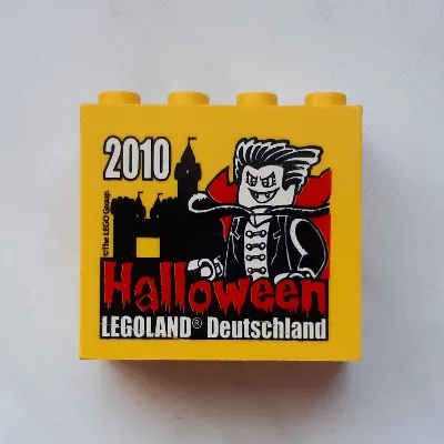 Brick 2 x 4 x 3 with 'LEGOLAND Deutschland Halloween 2010' print