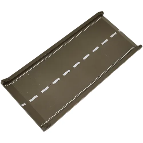 Baseplate Ramp 16 x 32 Inclined, Road with White Center Stripe Print