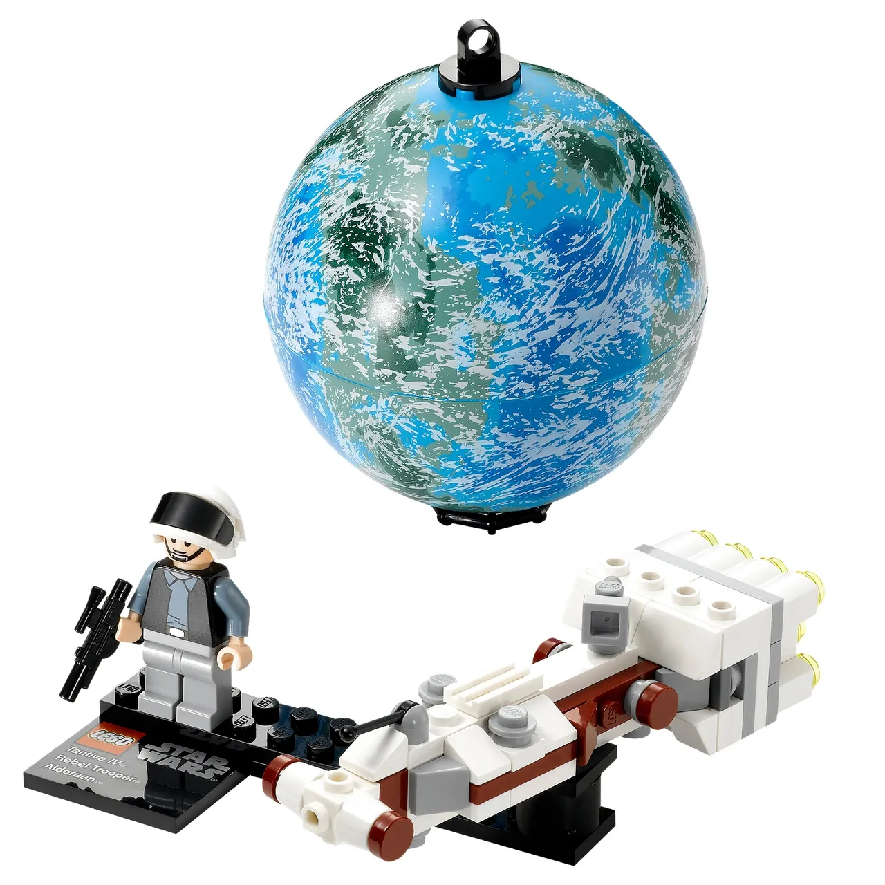 Tantive IV & Planet Alderaan