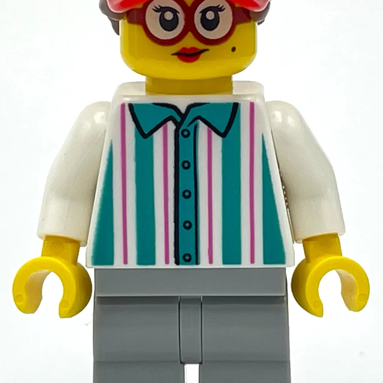 White/Dark Turquoise Torso, Light Bluish Grey Legs, Red Cap with Reddish Brown Hair