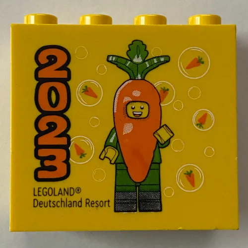 Brick 2 x 4 x 3 with 'LEGOLAND Deutschland Resort 2023', Minifigure in Carrot Costume Print