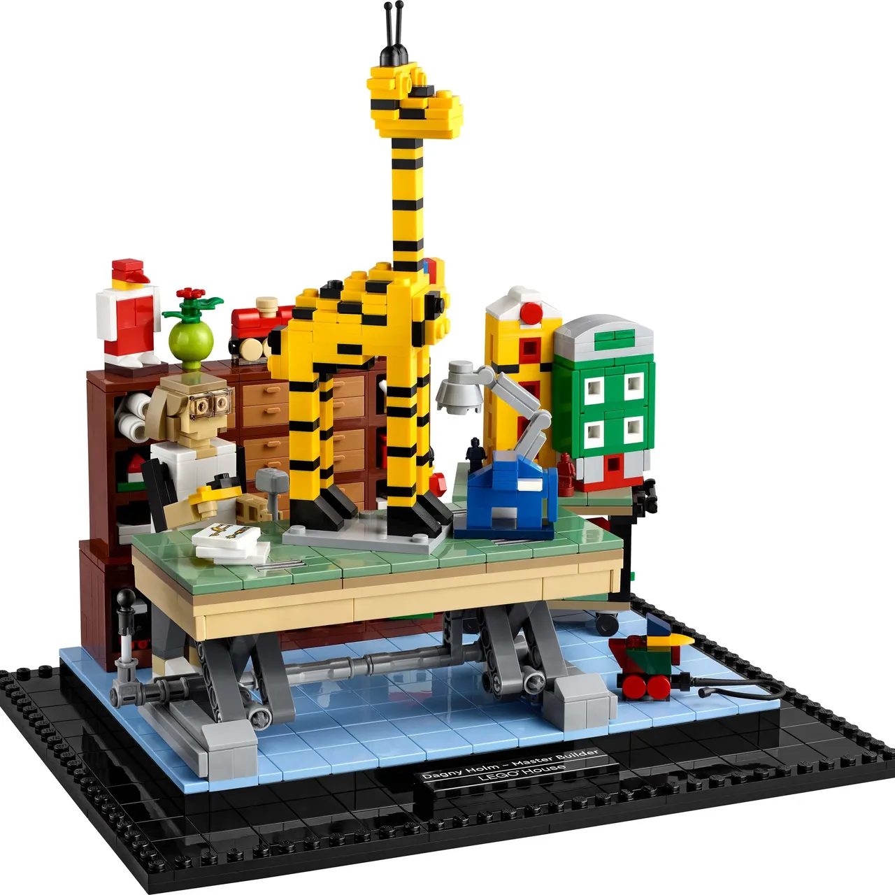 Dagny Holm - Master Builder