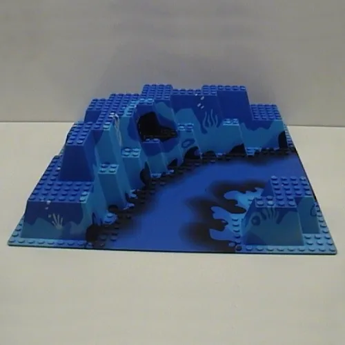 Baseplate Raised 32 x 32 Canyon with Blue Underwater Print