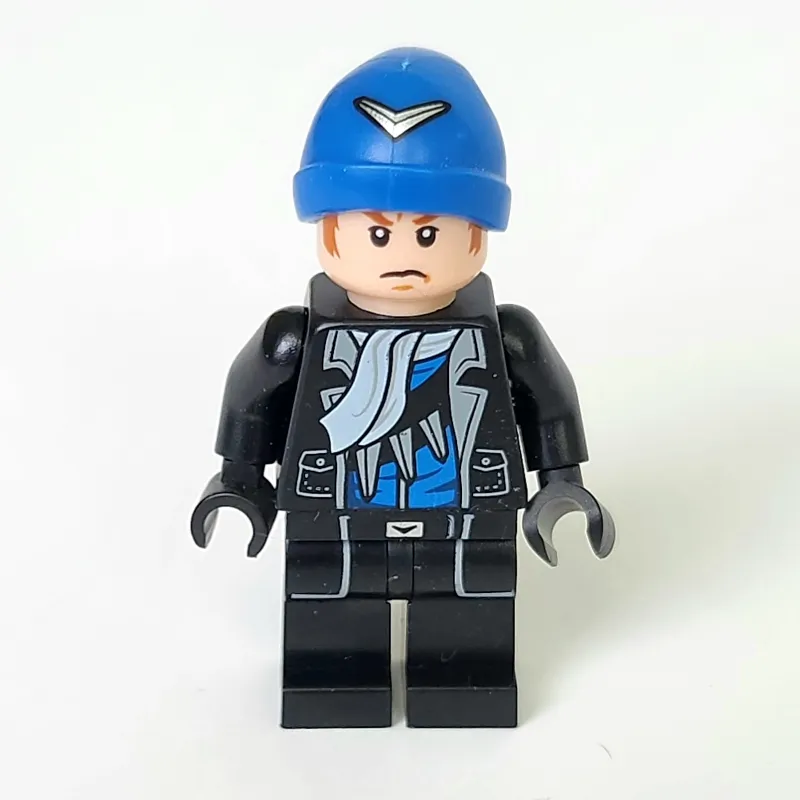 Captain Boomerang in Black Outfit