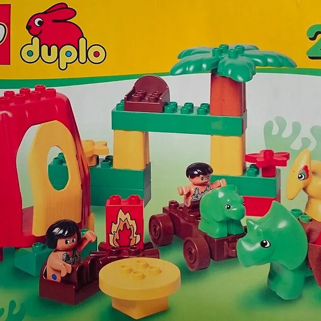 Dinosaurs Family Home