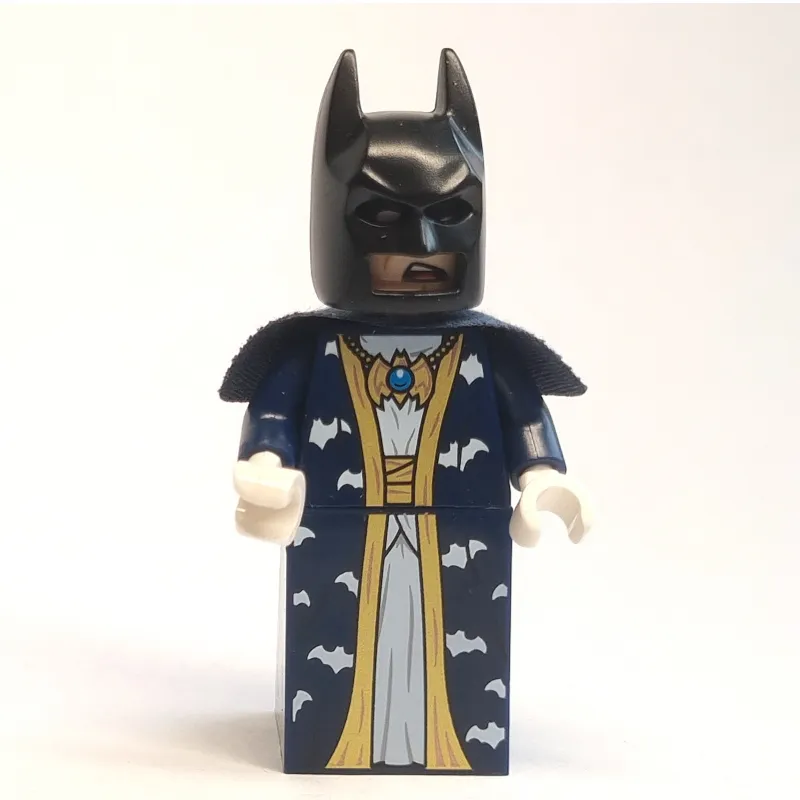 Batman/Wizbat, Wizard Outfit