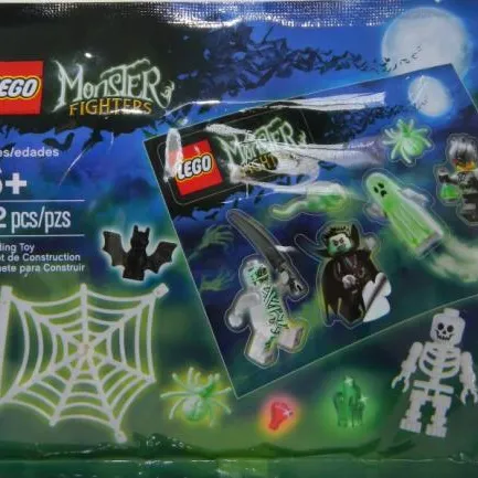 Monster Fighters Promotional Pack