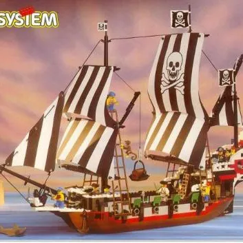 Skull's Eye Schooner