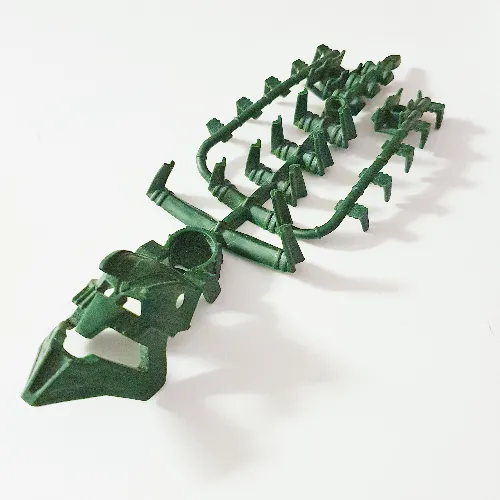 Large Figure Mask Piraka, with Flexible Spine and Arm Covers, Zaktan