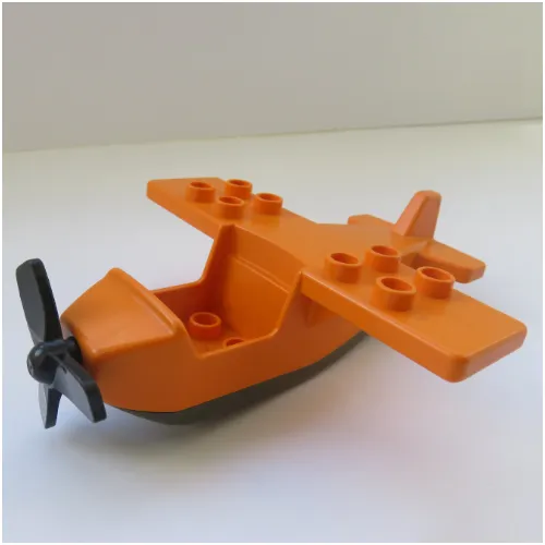 Duplo Airplane, High Small Wings, with Red Underside and Red Propeller