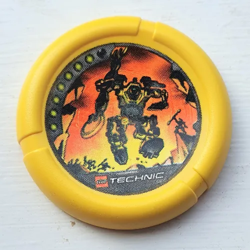 Large Figure Throwing Disk, Blaster, 7 Pips, Blaster Running Print