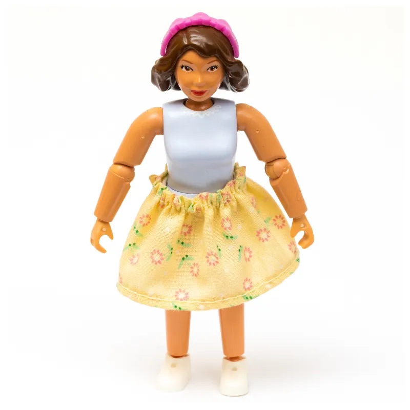 Belville Figure, Light Yellow Skirt, Medium Dark Pink Headband