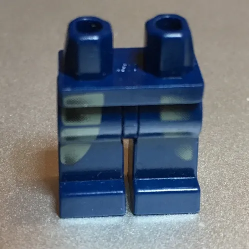 Hips and Dark Blue Legs with Dark Gray Pockets on Both Sides Print (Deep Sea Dash)