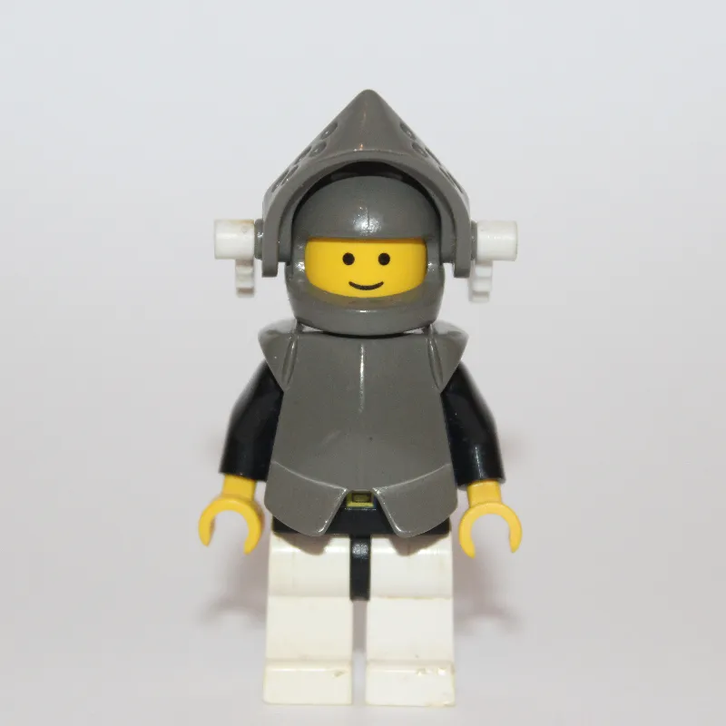 Knight (Breastplate on Blue) - White Legs, White Dragon Plume