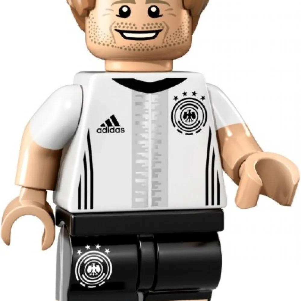 Benedikt Höwedes (4)