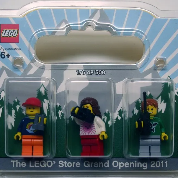 LEGO Store Grand Opening Exclusive Set, Vistas Court, Lone Tree, CO