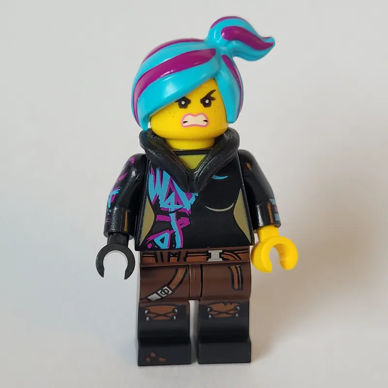 Lucy Wyldstyle, Medium Azure Hair