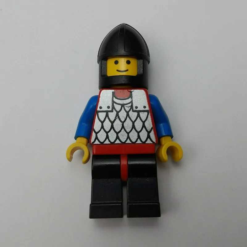 Knight (Scale Mail on Red) - Blue Arms, Black Legs, Black Chin-Guard