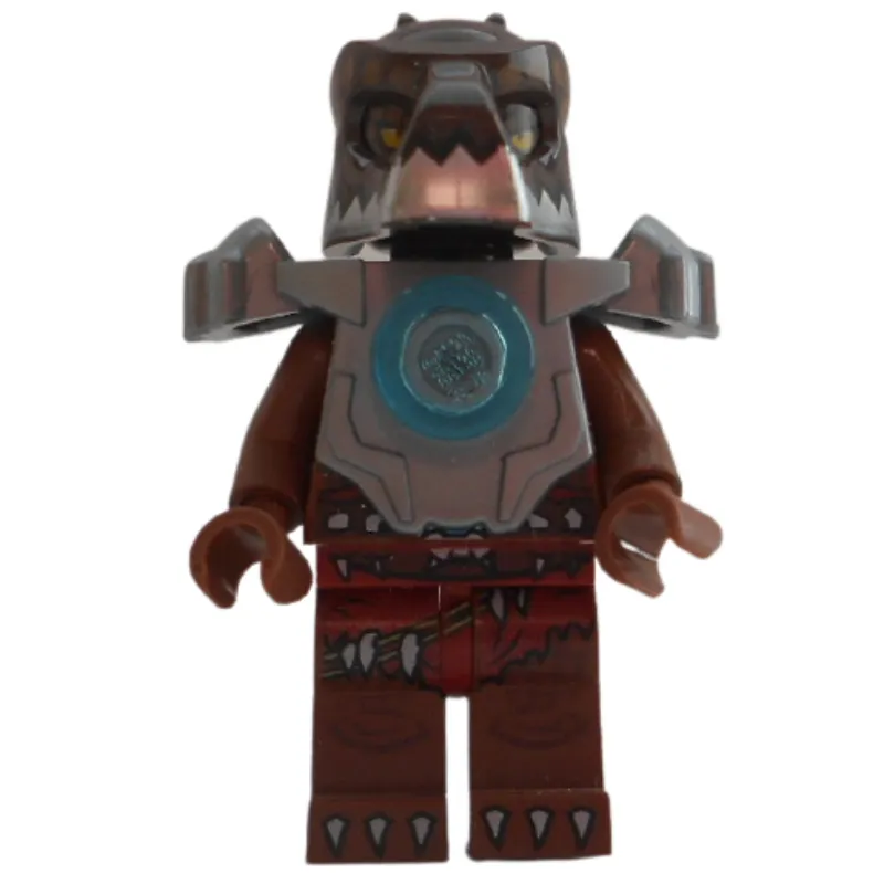 Crug with Flat Silver Large Shoulder Armor