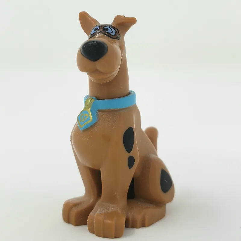 Scooby-Doo Sitting Down with Goggles