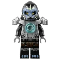 Gorzan with Flat Silver Shoulder Armor