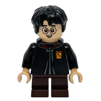 Harry Potter, Closed Gryffindor Robes with Crest