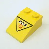 Slope 33° 3 x 2 with 'R.E.S. Q' and Black Triangle Print (Res-Q)