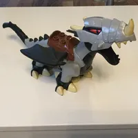 Duplo Dragon Large with Armor, and Black Underside