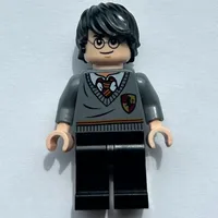 Harry Potter, Gryffindor Sweater with Crest (Dimensions)