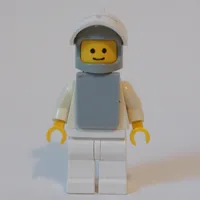 Knight (Yellow Castle) - White with Visor