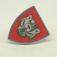 Shield Triangular with Red and Gold Santis Bear Print