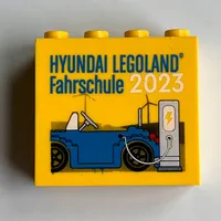 Brick 2 x 4 x 3 with 'HYUNDAI LEGOLAND Fahrschule 2023' Print