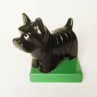 Duplo Animal Dog, Scottish Terrier / Scottie on Green Base